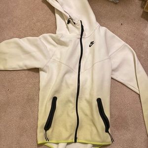 Nike Tech white/light green size S